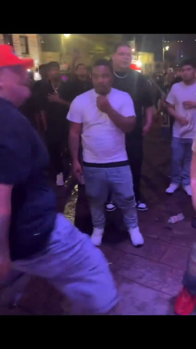 What's going on here?? 🤣