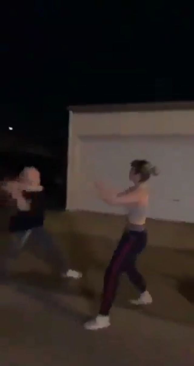 With the bat is crazy 😧